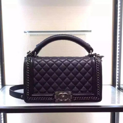 【頂級原單】（小牛皮材質）CHANEL.    2016最新官網更新款 重金屬再配以手柄 超美質感 潮流時尚尺寸：25×16×9