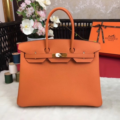 愛馬仕Hermes包包 經典款～【現貨】 BirKin35cm 原廠頂級進口小牛皮 全手工蜜蠟線縫製 老工匠手藝 細節完美無瑕疵 【橙色】金銀扣