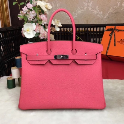 愛馬仕Hermes包包 經典款～【現貨】 BirKin35cm 原廠頂級進口小牛皮 全手工蜜蠟線縫製 老工匠手藝 細節完美無瑕疵 【唇膏粉】金銀扣