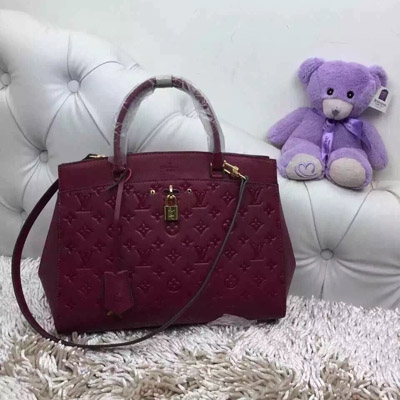 LV路易威登Louis Vuitton 2015最新款式41150全皮 尺寸 長 34x高26x寬16cm。41152小號 尺寸 長20x高26x寬15cm