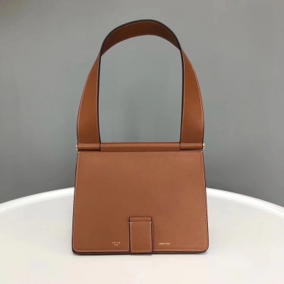 Celine Tab bag 2018主推爆款 方正硬朗的骨架簡潔復古的線條側邊是優雅的風琴包設計散發出上世紀的摩登復古氣質 手提斜挎尺寸：25*20*13CM