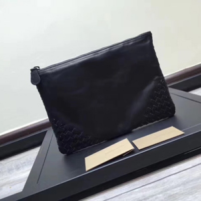 BV Bottega Veneta 301205 專櫃最新款手包 中性款男女都可以用哦～原單胎牛皮面料! 26*16