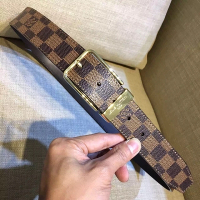 原單貨Louis vuitton 皮帶系列、海外原單貨、精品鋼扣與正品零距離接觸、拿的走圖片拿不走的品質、給你不一樣的視覺效果36m