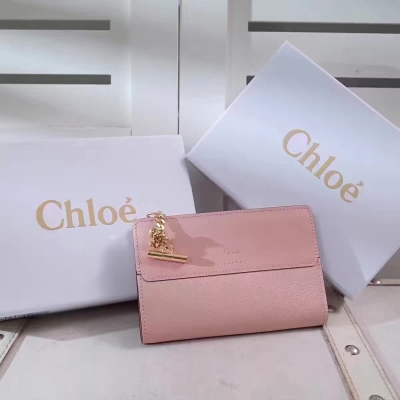 Chloé 3P0696【粉紅】南非牛皮多功能兩折錢包感細膩舒適柔軟尺寸15x10x2