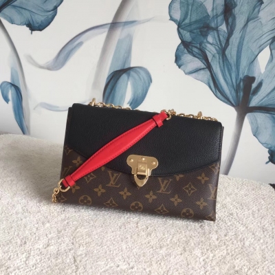 LV路易威登 St placide 手袋 Louis Vuitton 新款 M43713黑色原廠monogram帆布質地配彩色小牛皮，純鋼鑄造金屬，新設計磁扣開合，多個隔層及鏈條可單肩斜挎，實用之選！size：25*16