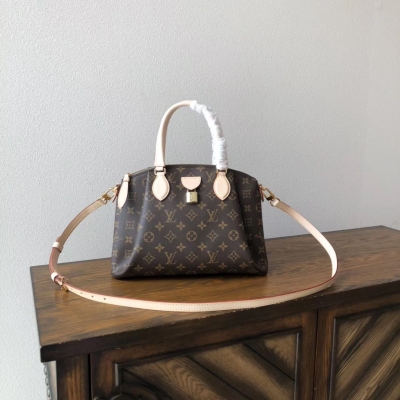 LV路易威登 複刻版~Rivoli BB-M44543 手袋，Louis Vuitton Monogram 帆布風琴結構，可手提、肘挎、斜挎尺寸30.5 x 22.0 x 17.0 cm (長 x 高 x 寬)