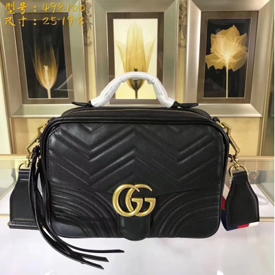 【GUCCI-古奇】十年打造專業GUCCI 市場頂級獨家控貨，專/櫃品質 採用進口牛皮，原廠五金！精緻做工。獨家實物拍照品質如圖可見 。款號：498100。尺寸：25*19*8。