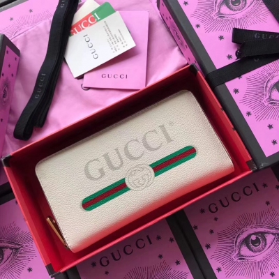 【GUCCI-古奇】十年打造專業GUCCI 市場頂級獨家控貨，專櫃品質 採用進口牛皮，原廠五金！精緻做工。獨家實物拍照品質如圖可見 。款號：496317尺寸：19*10.5*2.5