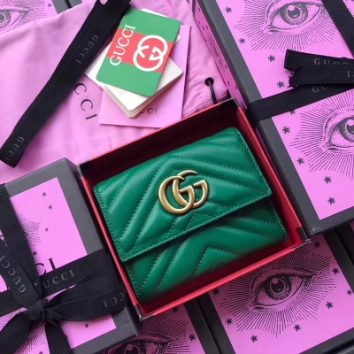 【GUCCI-古馳】十年打造專業GUCCI 場頂級獨家控貨，專櫃品質 採用進口牛皮，原廠五金！精緻做工。獨家實物拍照品質如圖可見 。款號：474802尺寸：12.5*10*3