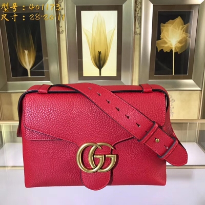 【Gucci 古馳】Gucci新款。市場頂級獨家控貨，專櫃品質 採用進口牛皮，原廠五金！精緻做工。 獨家實物拍照 品質如圖可見。型號: 401173尺寸：寬28*高20*側寬11