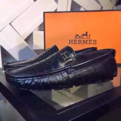 HERMES 愛馬仕 爆款休閒男 A級軟面牛皮，豬皮內裡時尚石頭壓紋，低調奢華舒適柔軟，值得入手，配送原裝袋原裝盒，大貨已到