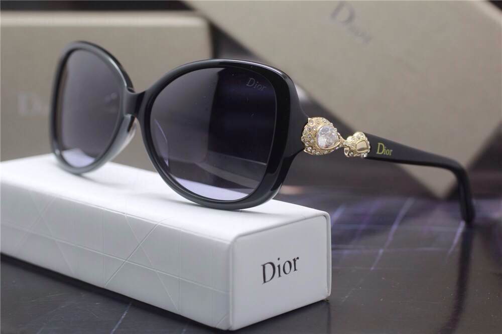 【Dior】2014迪奧MY5013 新款明星同款 大框墨鏡鏡腿鑲鉆福特設計 超大牌 高檔 時尚百搭 女款太陽鏡很漂亮，鏡腿鑲鉆，適合大小臉！！.