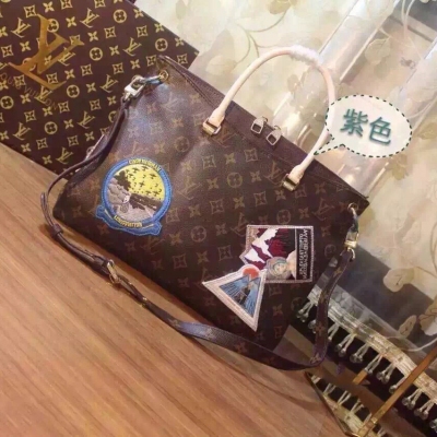 獨家，郵差包，頂級原版配皮，品牌：Louis Vuitton 型號：M40908尺寸：34cm x 13cm x 25cm   備註：試用于女士，手提、單肩背均可，經典款。