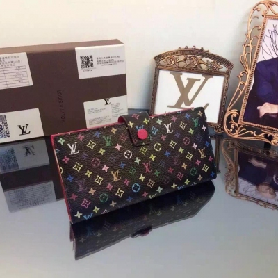 品牌 ：Louis Vuitton 型號 ：58290 顏色 ：白彩 尺寸 ：19-9-3