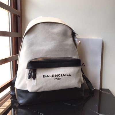 Balenciaga巴黎世家新款帆布雙肩包33cm到貨 男女通用，夏季必備潮流休閒版 原單帆布配進口小羊皮 品質超贊！103B白色