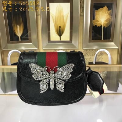 【GUCCI-古馳】 十年打造專業GUCCI 市場頂級獨家控貨， 專櫃品質 採用進口牛皮，原廠五金！精緻做工。 獨家實物拍照 品質如圖可見 。款號：505387。尺寸：20*15.5*5.5