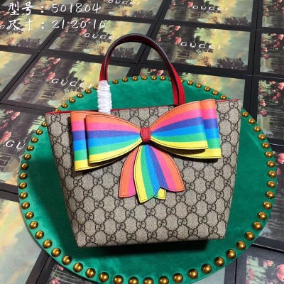 【Gucci 古馳】Gucci新款。市場頂級獨家控貨，專櫃品質 採用進口牛皮，原廠五金！精緻做工。 獨家實物拍照 品質如圖可見 。型號: 501804尺寸：寬21*高20*側寬10