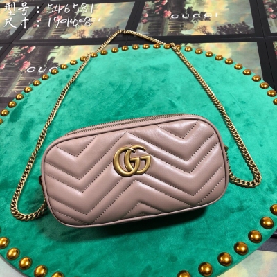 【Gucci古馳】Gucci 新款。市場頂級獨家控貨，專櫃品質 採用進口牛皮，原廠五金！精緻做工。 獨家實物拍照 品質如圖可見 。款號: 546581。尺寸：寬19*高10*側寬8