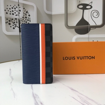 LOUIS VUITTON LV路易威登 新款！型號：M69539！規格：19x10cm，新品 Brazza 錢夾以 Damier Graphite 帆布和 Epi 皮革構築纖薄設計，點綴醒目條紋。充裕空間內設紙鈔和檔隔層