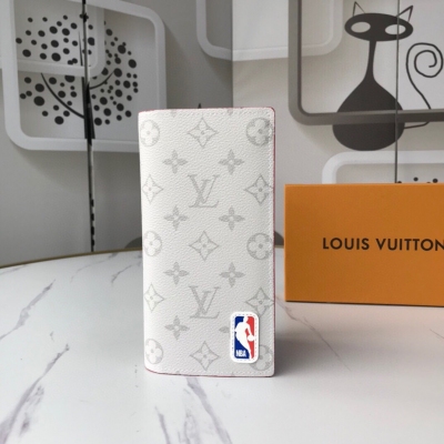 LOUIS VUITTON LV路易威登 M80107，長夾2021 NBA最新火爆款，規格：19x10cm，多個信用卡及票據內袋，做工精細，內設序號