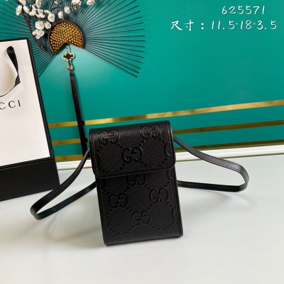 GUCCI古馳 新款。市場頂級獨家控貨，專櫃品質 採用進口牛皮，原廠五金！精緻做工。獨家實物拍照品質如圖可見。款號: 625571。尺寸：寬11.5*高18*側寬3.5。顏色：黑色壓花