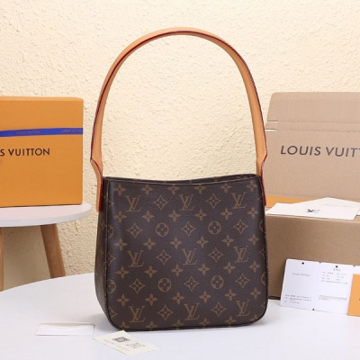 LOUIS VUITTON LV路易威登 頂級原單品質原單全鋼五金 中古老花款 長柄腋下包時尚網紅博主各種推薦的新寵 超級火爆腋下包，包身立體，時尚。搭配西裝幹練帥氣搭配裙子優雅知性可鹽可甜，百搭時尚的經典款式。Monog