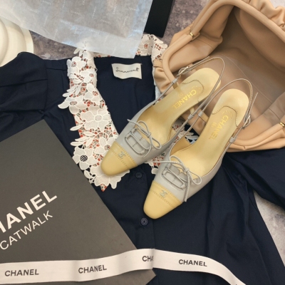 CHANEL香奈兒 小香中古Vintage 蝴蝶系帶尖頭跟鞋，中古風大熱，香奶奶的東西絕對都經得起時間的打磨復古又時髦的小方尖頭上腳美到炸裂！小粗跟設計如履平地，非常穩！鞋面柔軟舒適絲光羊皮，內裡墊腳水染山羊皮，原版真皮