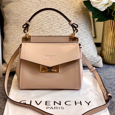 GIVENCHY紀梵希新品純原 Givenchy Mini Mystic 2020春夏最新款 中國限定包包 正品購入開發 可手提，肩背，斜挎，比較實用哦 獨家小牛皮製作，造型獨特，品質上乘，是包屆的高顏值高格調公主！款號：