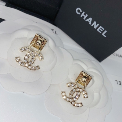 Chanel香奈兒 小香風耳釘出貨了 專櫃品質 黃桐