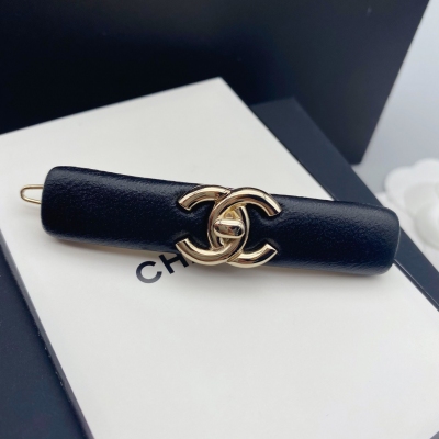 Chanel香奈兒 小羊皮耳釘 2021ss秋冬高級手工坊城堡系列