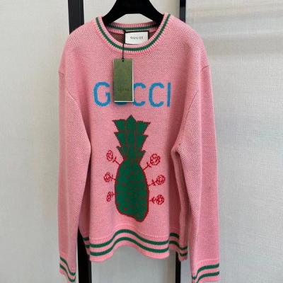 GUCCI古馳 2021fw 秋冬減齡款提花毛衣定染的水粉色超嫩 顯白氣質！羊毛紗線質感超好 日常可愛的Gucci女孩 SML 8855