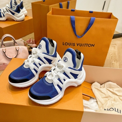 LOUIS VUITTON LV路易威登 2021春夏最新漸變色系列系老爹鞋 最頂級版本，超美超贊的配色，限量版，市面最正的版型，細節完全對版，原版各種皮面/真絲布面料複雜拼接，工藝繁雜，原版私模正版