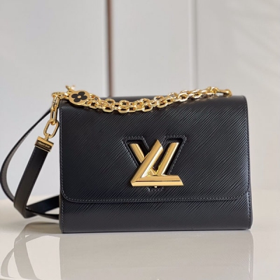 LOUIS VUITTON LV 路易威登 M50332藍飾品 Twist 小號手袋 取材 Epi 粒面皮革，令精巧縫線攀上翻蓋。可拆卸刺繡織物肩帶擁有路易威登標識和醒目豹紋印花雙面選擇，引領潮流步伐